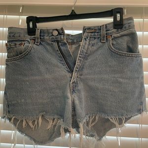 Levi’s high rise denim shorts